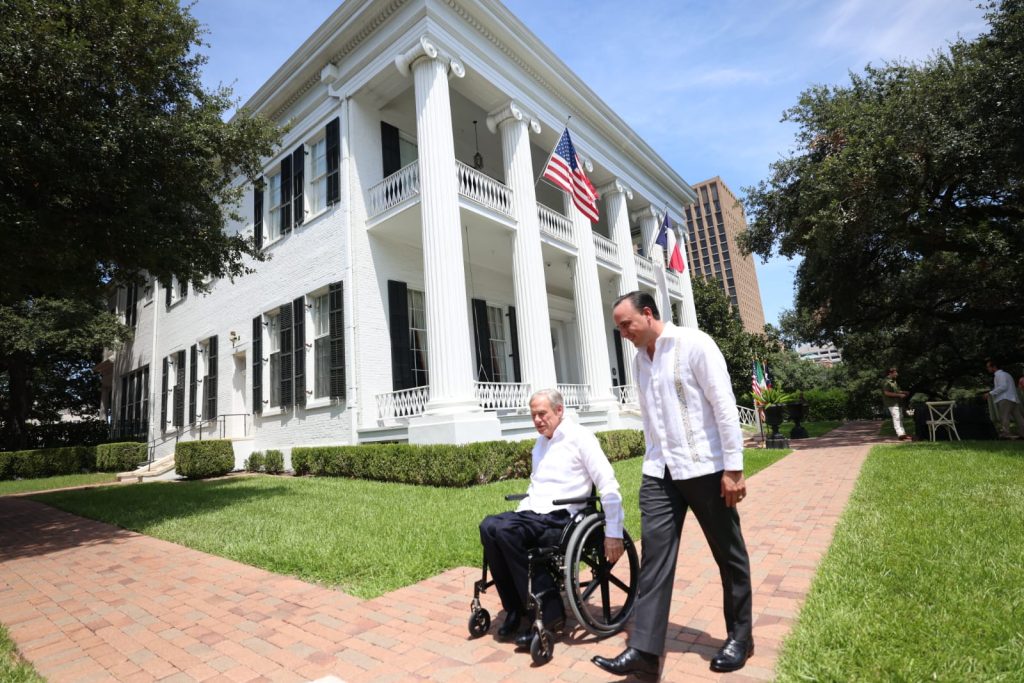 Resalta gobernador de Texas buena relación con Coahuila