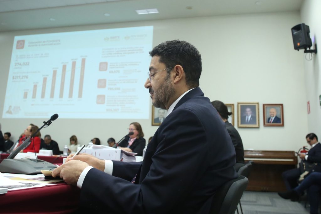 Avanza Martí Batres en estrategia de trabajo para mejorar al Issste
