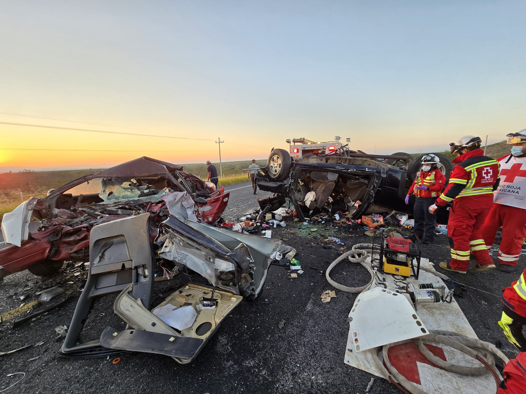 Identifican a dos monclovenses que perdieron la vida en fatal accidente en la carretera 57