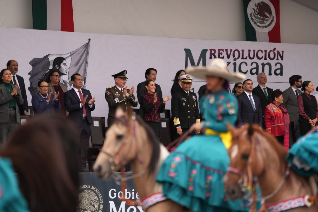 El mundo entero ve a México con admiración; las y los mexicanos en EUA son héroes e la patria: Claudia Sheinbaum