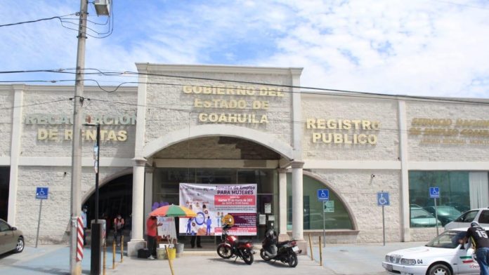 Monclova aprovecha el Buen Fin en las oficinas de recaudación