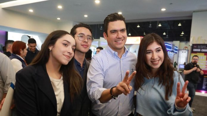 Jorge Romero se proclama ganador de la contienda para dirigir el PAN