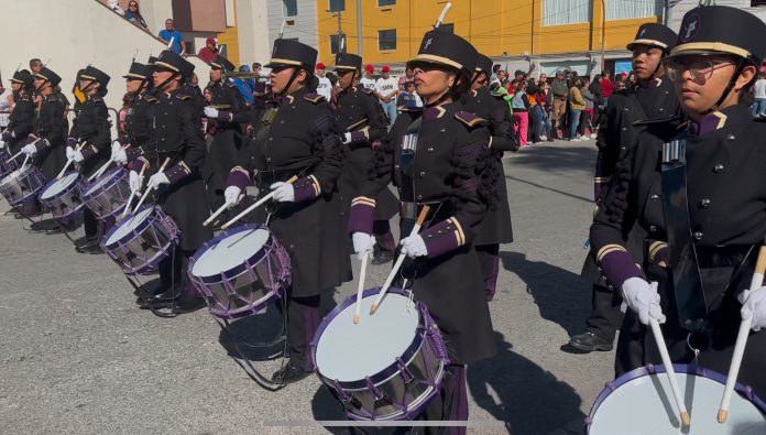 Con un contingente de 3 mil 115 participantes, Monclova celebró el desfile conmemorativo del 114 aniversario de la Revolución Mexicana.