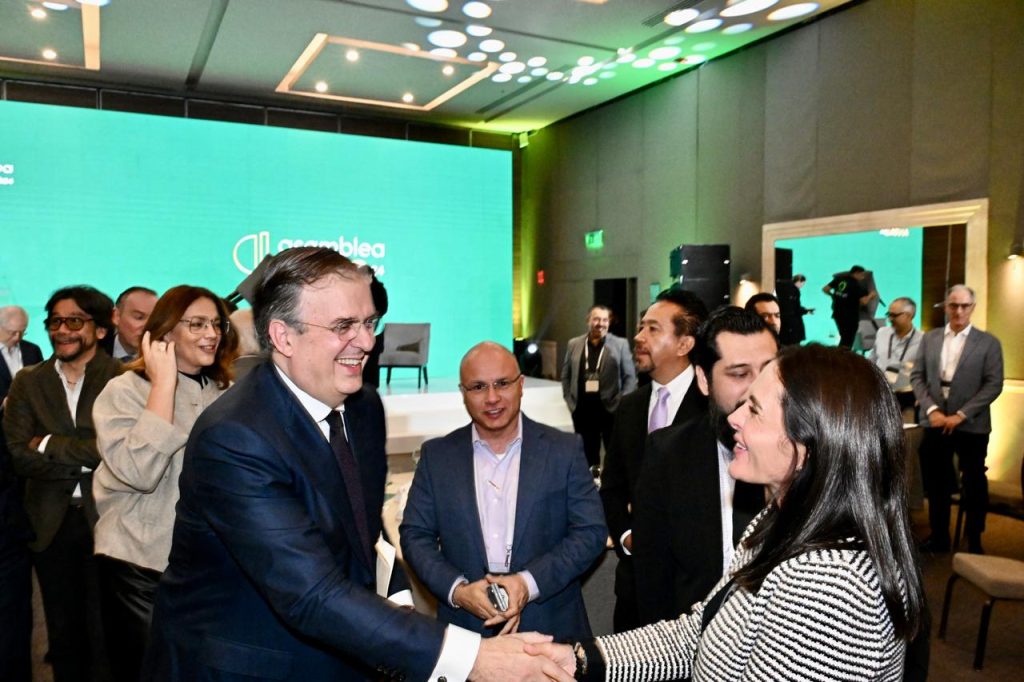 "Nos une una economía gigantesca": Ebrard asegura que relación con Trump será buena