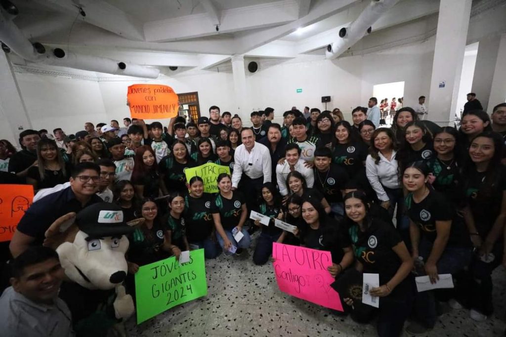 Entregamos en este 2024 más de 200 mdp en apoyos escolares: Manolo