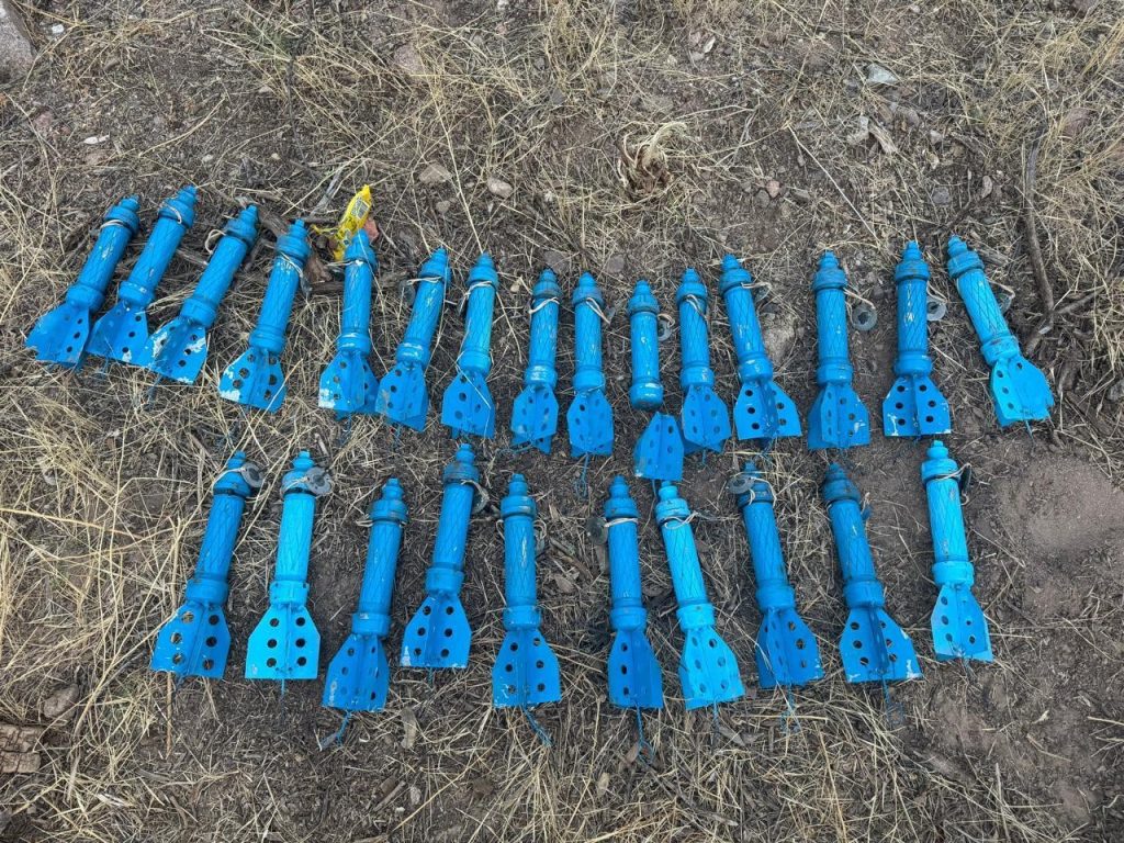 Guardia Nacional y Ejército Mexicano aseguran 11 armas de fuego de alto poder y vehículos en Sonora