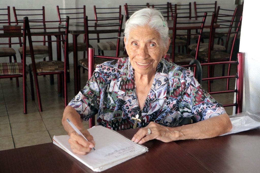 Damos atención de calidad a nuestros adultos mayores: Liliana Salinas