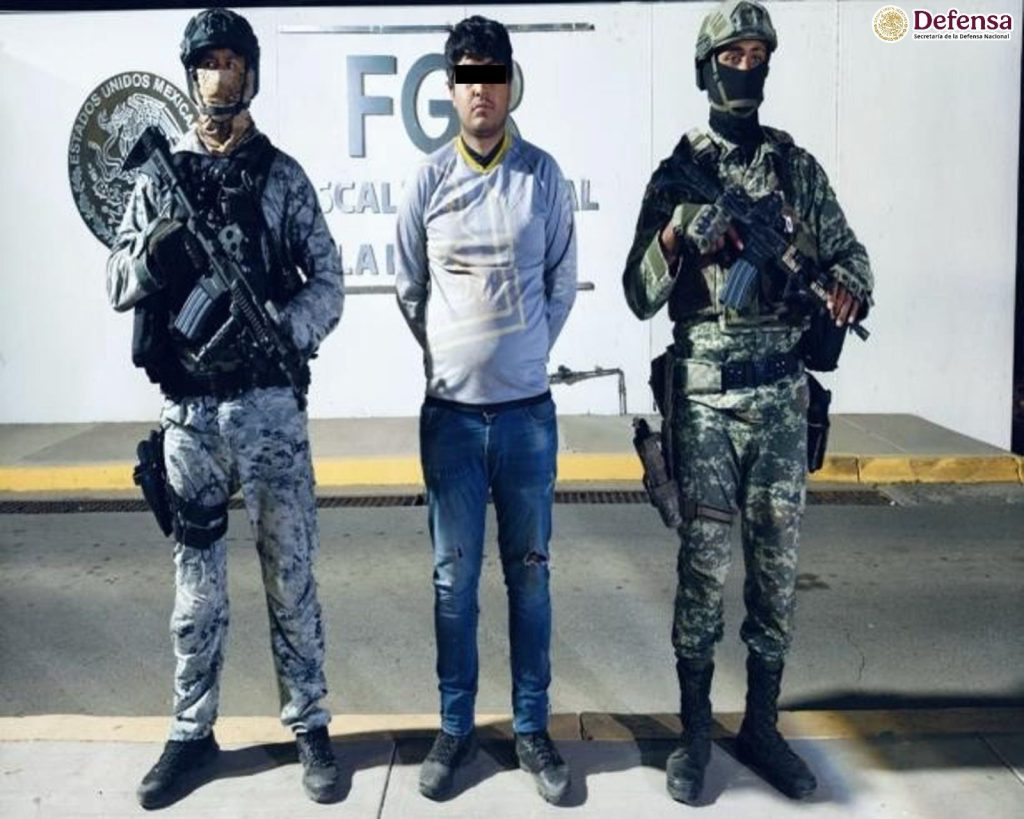 En Sinaloa detienen a dos sujetos en posesión de armas de fuego y fentanilo