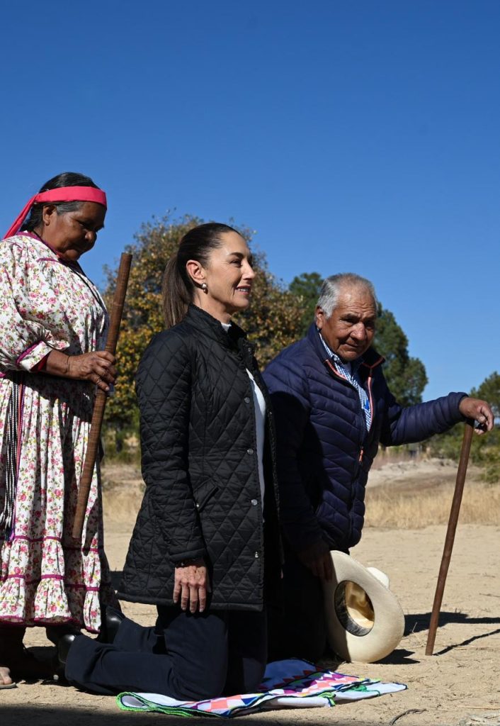 Claudia Sheinbaum restituye tierras a comunidades Rarámuris de la Sierra Tarahumara en Chihuahua