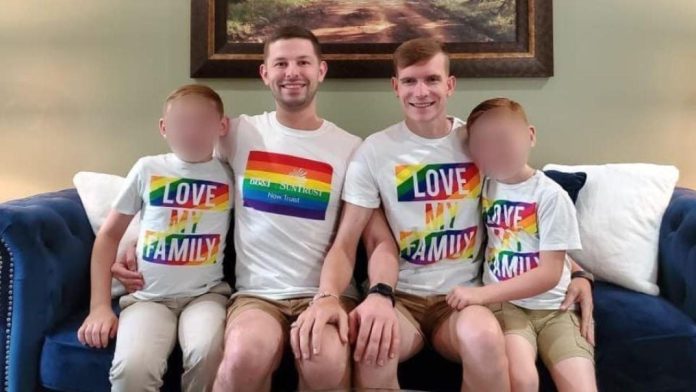 Pareja homosexual recibe 100 años de prisión por abuso sexual contra sus hijos adoptivos