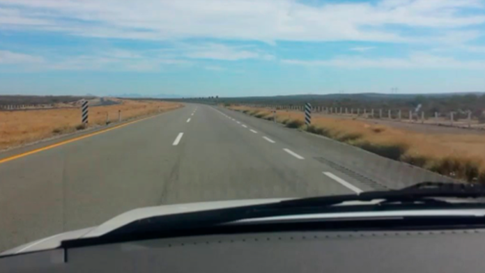 Hombre pierde la vida mientras trabajaba en una empresa en la carretera de Coahuila