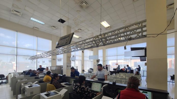 Horario especial de oficinas de licencias y placas