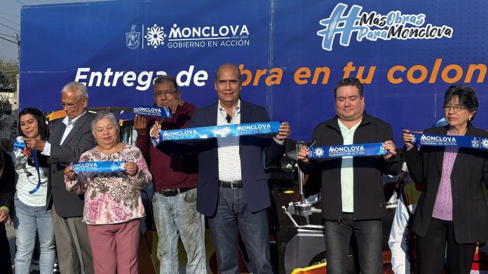 El Ayuntamiento de Monclova inauguró una obra de pavimentación asfáltica en la colonia Barrera, beneficiando a 130 vecinos del sector.