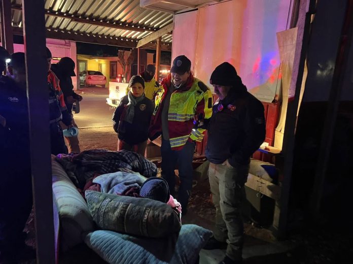Buscan atender a personas en situación de calle durante temporada invernal