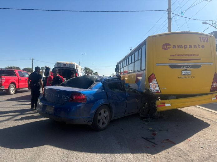 Aparatoso accidente en Sabinas deja una lesionada
