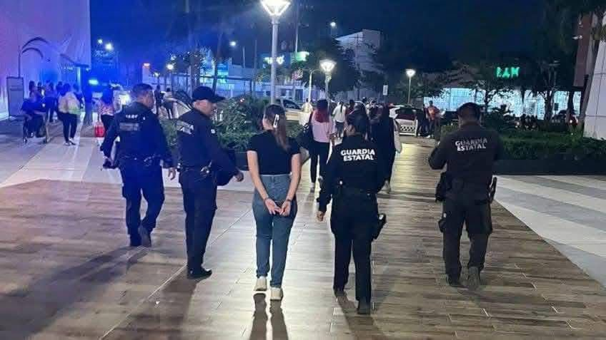 Melanie joven agredida por su novio tras presuntamente 'robarle' el auto, es detenida por robar en una tienda