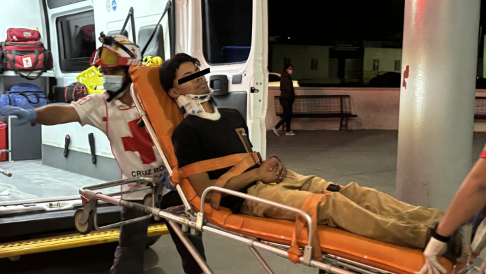 Se intentó colgar de árbol; se rompió la rama