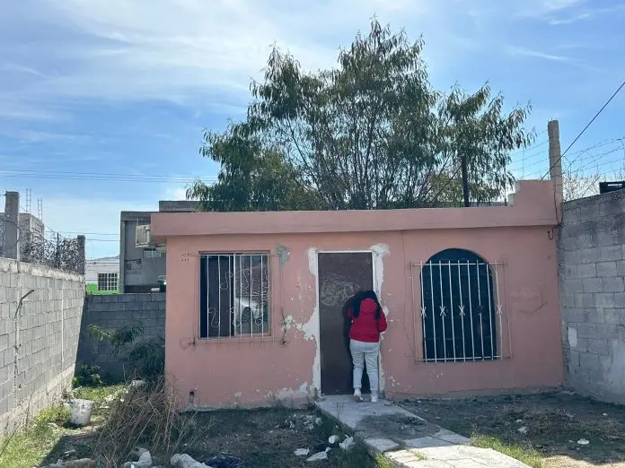 Denuncian despojo en Colinas de Santiago; acusan a autoridades estatales de vivienda