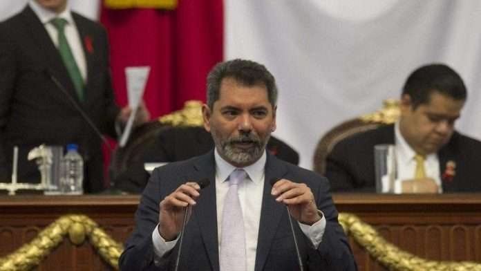 Edgar Amador, de Monclova, se perfila para ser titular de Hacienda