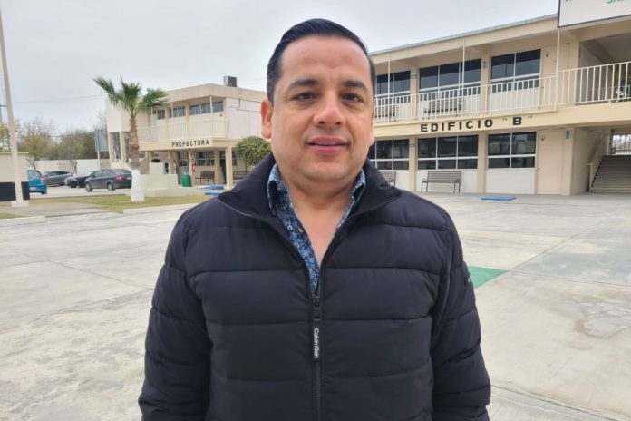 Edgar Hernandez, Director del Bachillerato de la UA de C