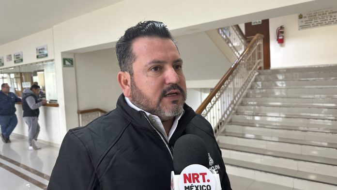 Alfonso Almeraz Borjas, regidor del Cabildo de Monclova, informó sobre los planes para fortalecer la formación tecnológica en el municipio. 