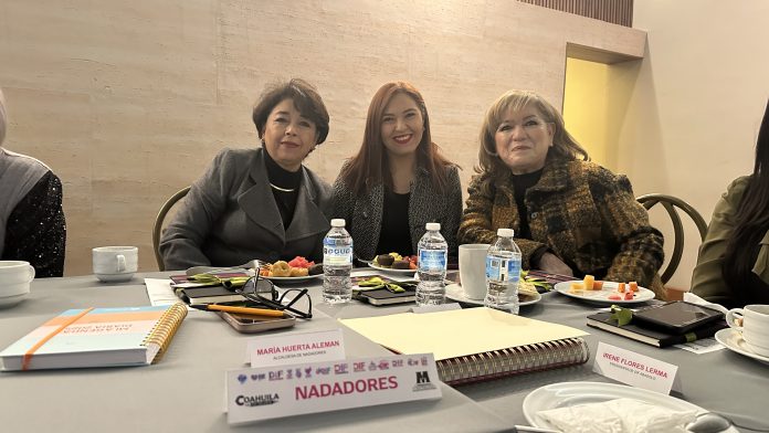 Alcaldes y municipales del DIF, sostuvieron una reunión en Monclova con el DIF Coahuila y firmaron el Acuerdo de Colaboración.