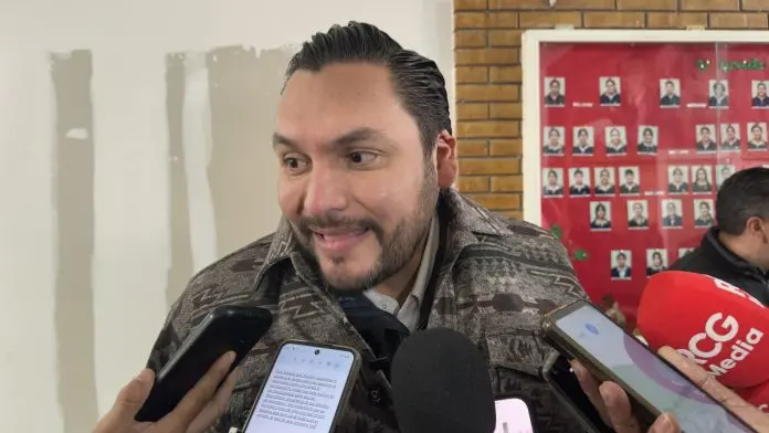 El alcalde Carlos Villarreal Pérez, afirmó que apoyará al Estado y la Federación para la infraestructura en las escuelas del municipio.