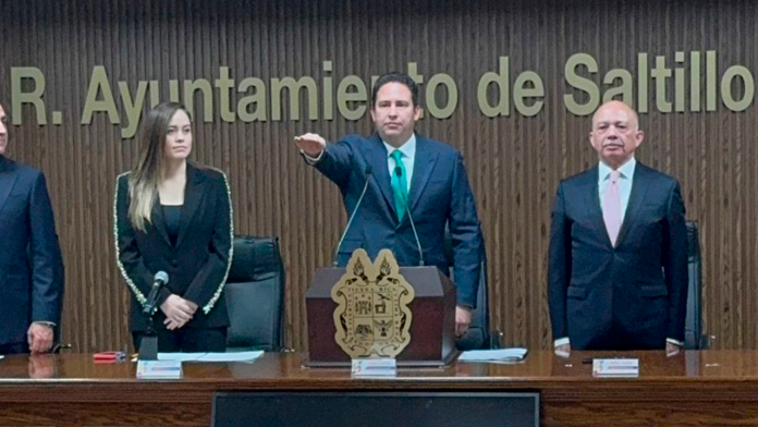 Javier Díaz toma protesta como alcalde de Saltillo