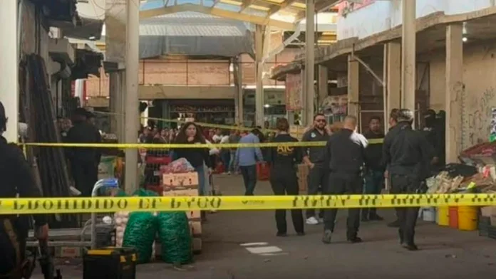 Le quitan la vida a balazos a un hombre en mercado de Coahuila