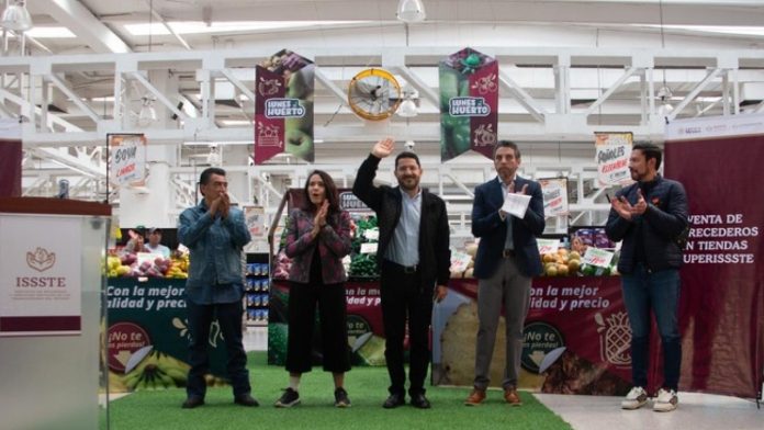 Martí Batres lanza programa Lunes del Huerto en SuperISSSTE para ofrecer frutas y verduras a precios accesibles