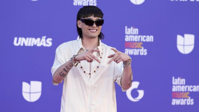 Peso Pluma recibirá premio por llevar la música mexicana más allá de las fronteras latinas
