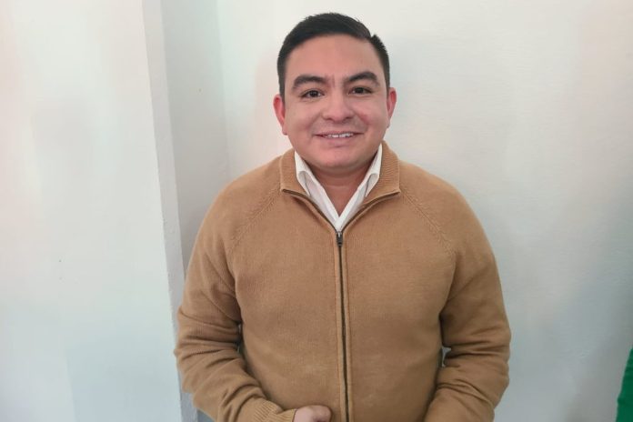 Walter Saucedo, Presidente de Academia de Lenguas y Métodos de la UTNC