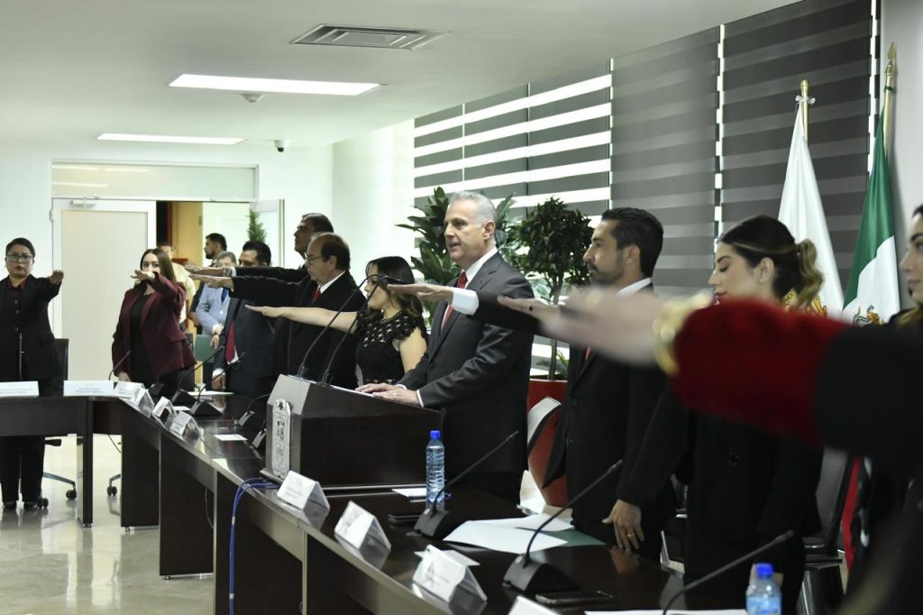 Román Alberto Cepeda González rinde protesta como alcalde de Torreón
