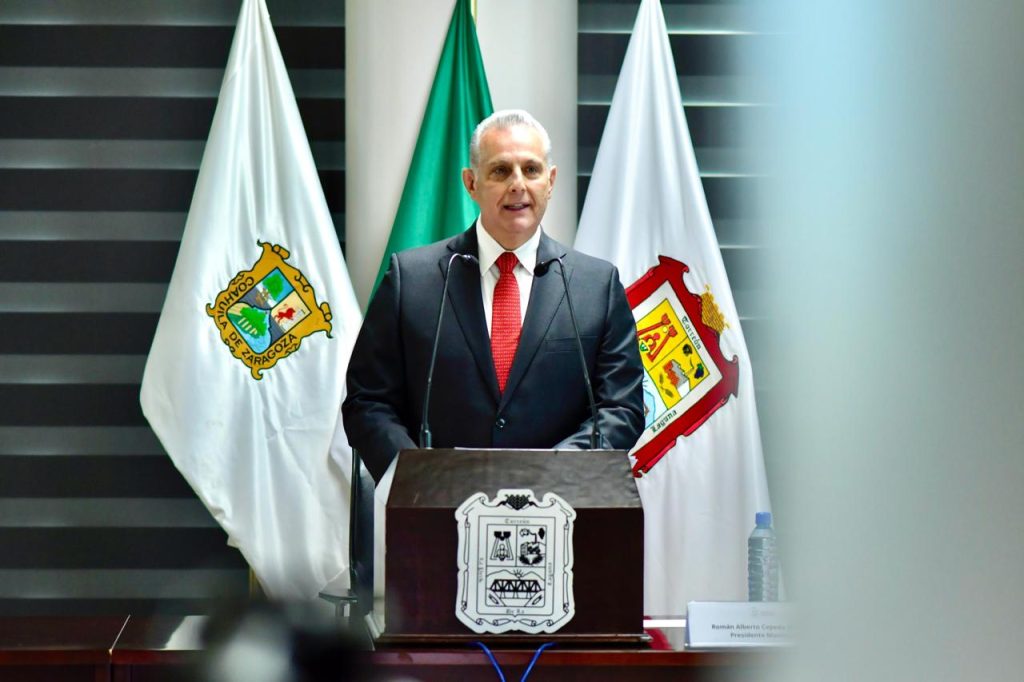 Román Alberto Cepeda González rinde protesta como alcalde de Torreón