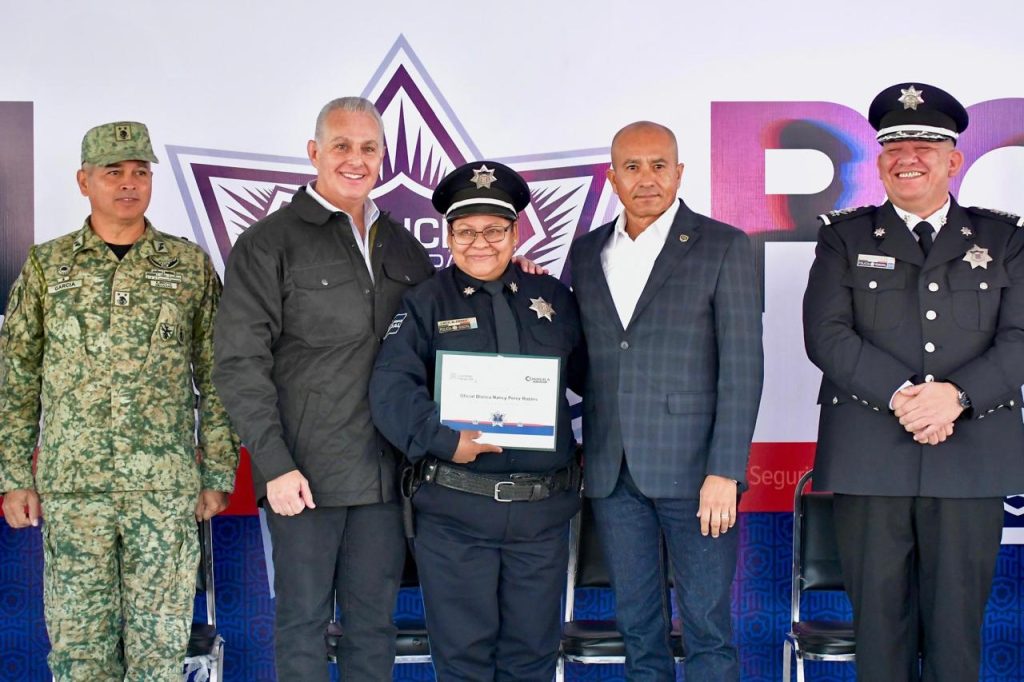 Román Alberto Cepeda González refrenda su compromiso con la Policía de Torreón; anuncia incremento salarial