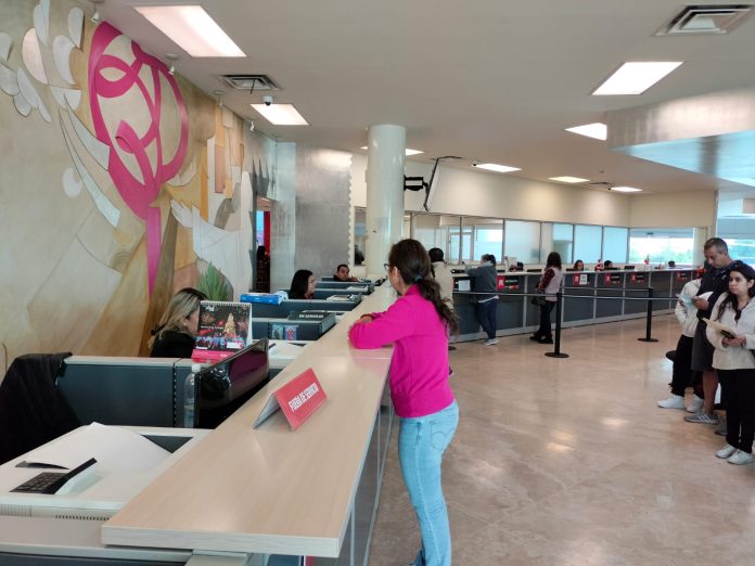 Acuden los primeros contribuyentes a aprovechar descuentos en impuesto del predial