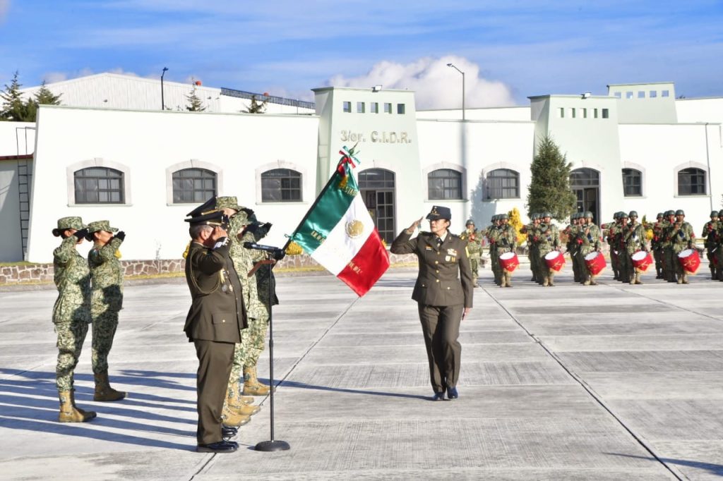 Luz María Aguilar Anguiano toma posesión del cargo como Directora del Hospital Militar de Zona de Santa María Rayón, Estado de México