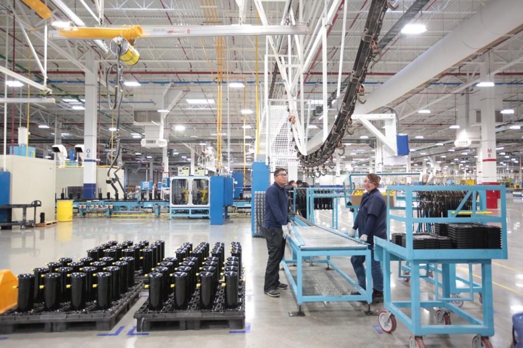 Iniciamos el año con más inversión y empleos: Luis Olivares
