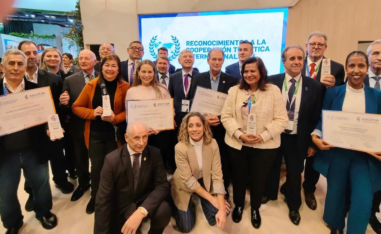 Resalta Coahuila en Feria Internacional de Turismo en España