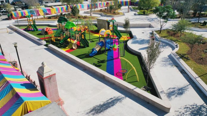Avanza remodelación de la plaza Benjamín Canales