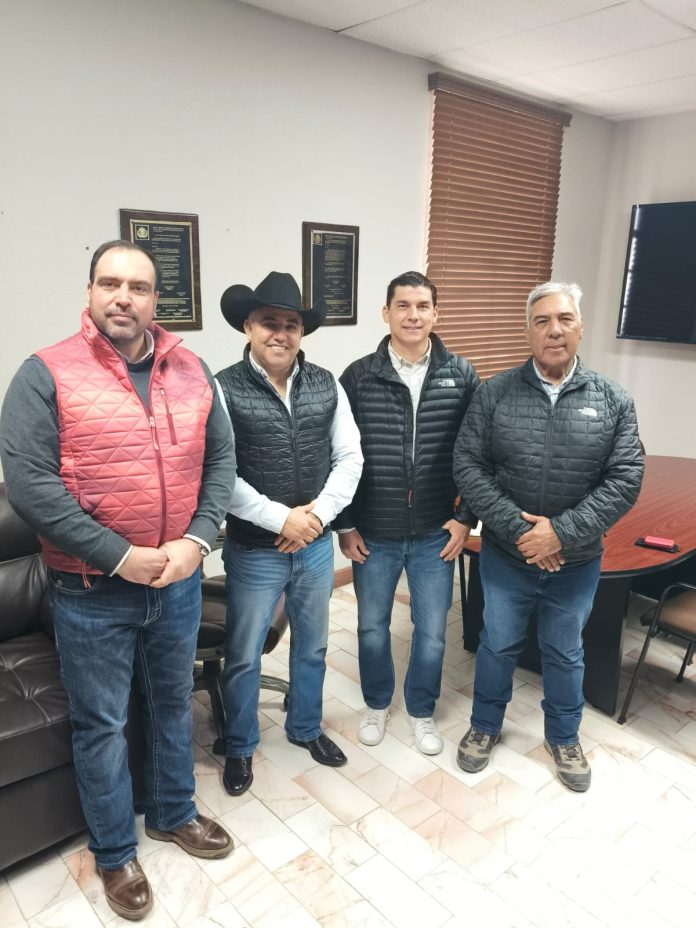 Gobernador Manolo Jiménez Salinas impulsa la regularización de predios para beneficiar a las familias de Sabinas