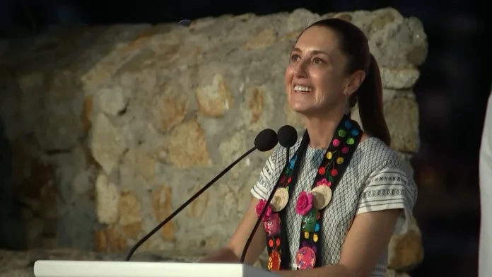 Claudia Sheinbaum firma decreto para la creación del Centro Integral para el programa 