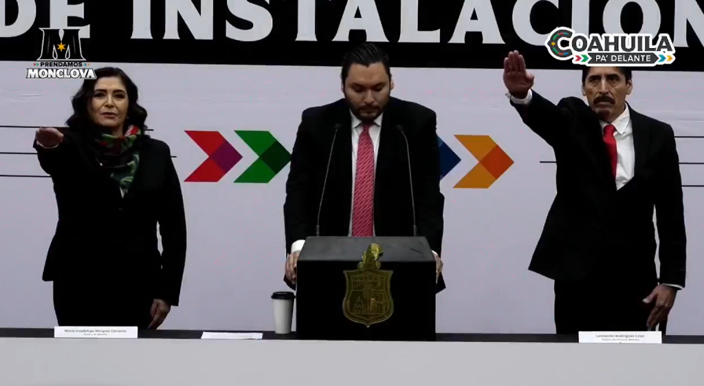 Carlos Villarreal toma protesta como alcalde de Monclova