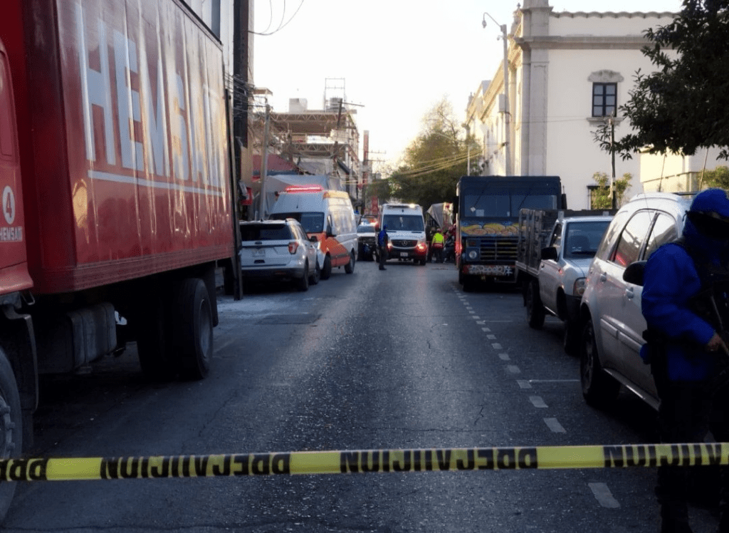 Balacera en el centro de Monterrey deja tres heridos