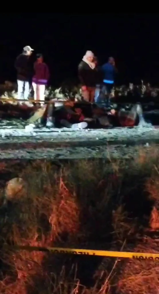 Accidente en la carretera en Coahuila deja dos personas sin vida y 14 heridos