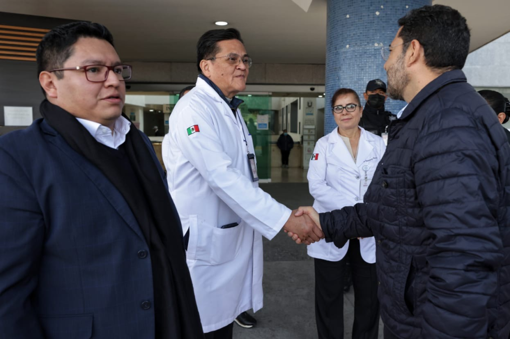 Martí Batres supervisa mejoras en el Hospital Regional del ISSSTE en Tultitlán, Edomex