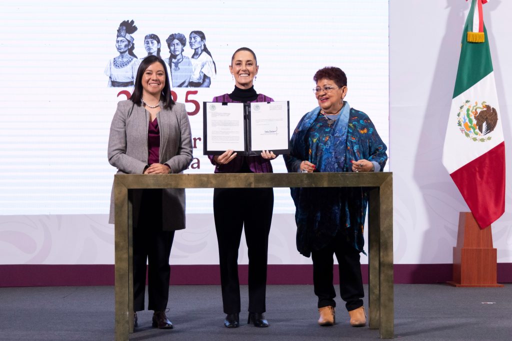 Claudia Sheinbaum anuncia iniciativa constitucional para reforzar la defensa de la soberanía nacional; con EUA hay coordinación, no injerencismo