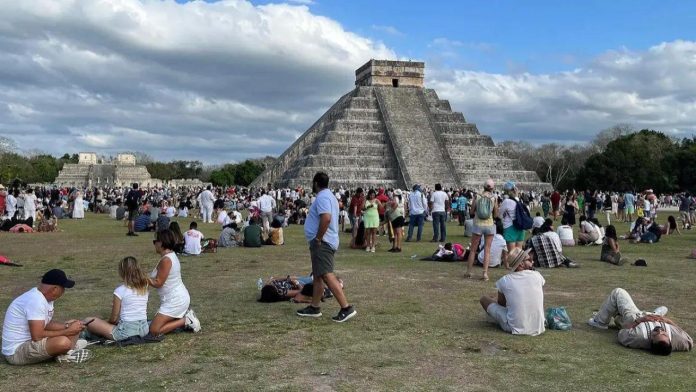 El turismo mexicano rebasa expectativas con el ingreso de más de 32 mmdd en divisas por visitantes internacionales en 2024, 7.4%más que 2023