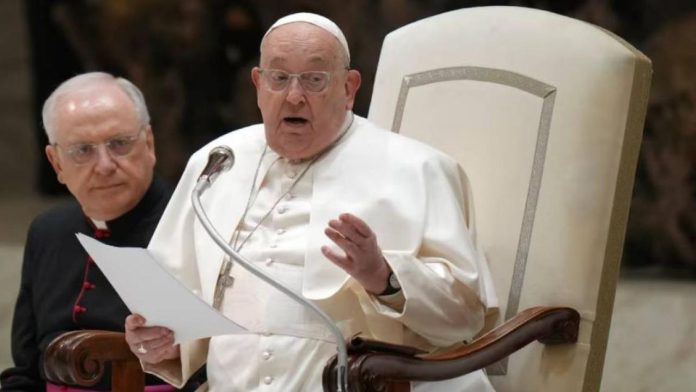 El Vaticano informa que el Papa Francisco 'tuvo una noche tranquila y descansó bien'