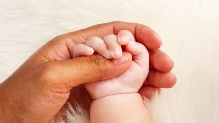 Abuela del bebé encontrado en Tultitlán pide su custodia